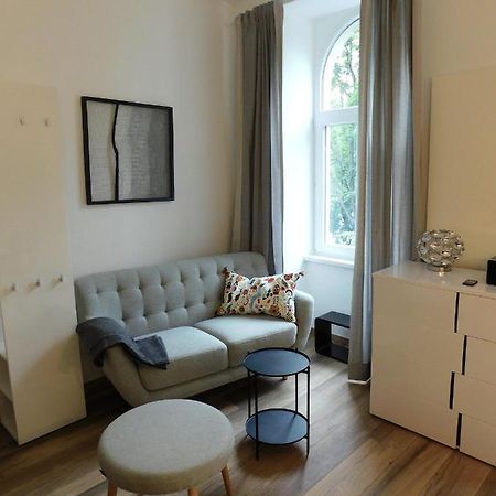 Max, Ruhige Sonnige Wohnung In Praternahe Viena Exterior foto